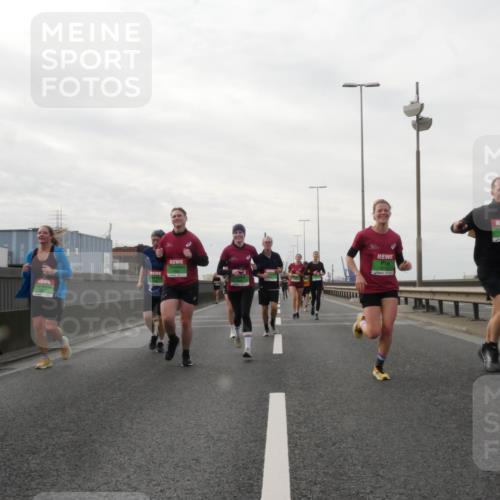 03.10.2025 - Köhlbrandbrückenlauf Matties Gatica Varas http://msf.ph/oto/9191146 03.10.2025 16:05:04 Position 3  meine-sportfotos.de