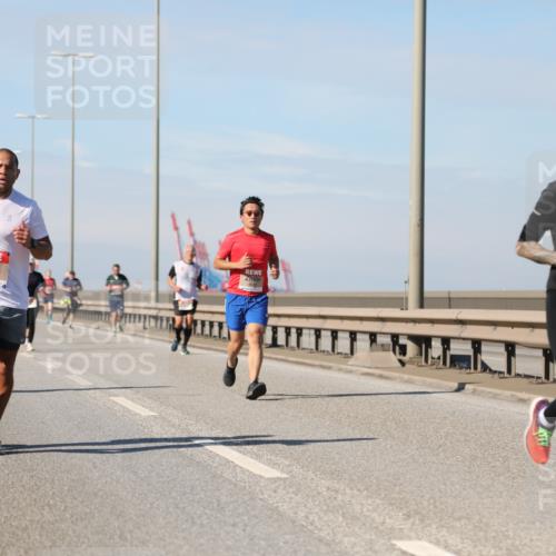 03.10.2025 - Köhlbrandbrückenlauf Yannick Fuchs http://msf.ph/oto/9191153 03.10.2025 11:51:42 Position 3 6782, 4307 meine-sportfotos.de