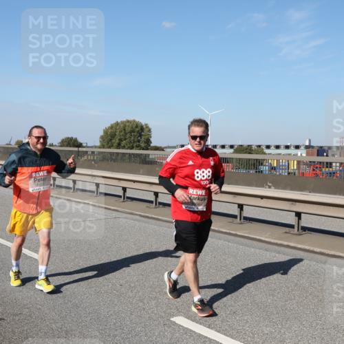 03.10.2025 - Köhlbrandbrückenlauf Yannick Fuchs http://msf.ph/oto/9191156 03.10.2025 12:11:42 Position 3 6003, 888 meine-sportfotos.de