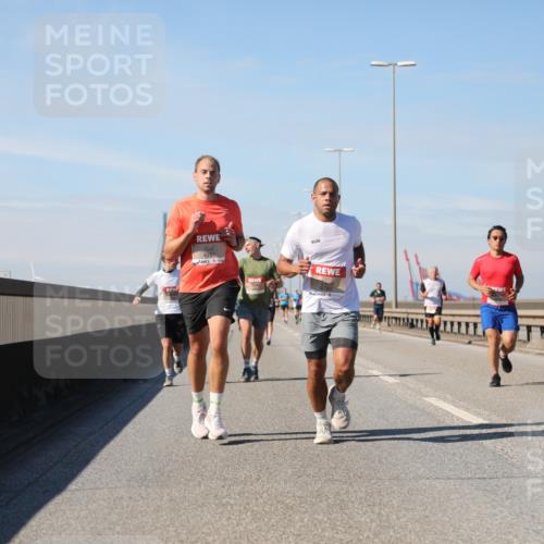 03.10.2025 - Köhlbrandbrückenlauf Yannick Fuchs http://msf.ph/oto/9191165 03.10.2025 11:51:44 Position 3 6781 meine-sportfotos.de