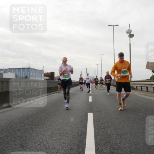 03.10.2025 - Köhlbrandbrückenlauf Matties Gatica Varas http://msf.ph/oto/9191173 03.10.2025 16:05:09 Position 3  meine-sportfotos.de