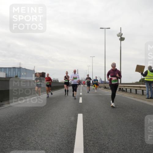 03.10.2025 - Köhlbrandbrückenlauf Matties Gatica Varas http://msf.ph/oto/9191183 03.10.2025 16:05:11 Position 3  meine-sportfotos.de