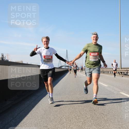 03.10.2025 - Köhlbrandbrückenlauf Yannick Fuchs http://msf.ph/oto/9191199 03.10.2025 11:51:47 Position 3 4358, 5803 meine-sportfotos.de