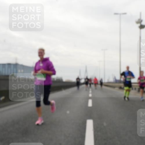 03.10.2025 - Köhlbrandbrückenlauf Matties Gatica Varas http://msf.ph/oto/9191220 03.10.2025 16:05:20 Position 3  meine-sportfotos.de