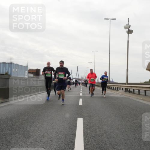03.10.2025 - Köhlbrandbrückenlauf Matties Gatica Varas http://msf.ph/oto/9191234 03.10.2025 16:05:27 Position 3  meine-sportfotos.de