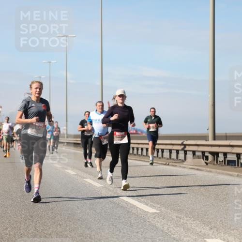 03.10.2025 - Köhlbrandbrückenlauf Yannick Fuchs http://msf.ph/oto/9191239 03.10.2025 11:51:50 Position 3 4196 meine-sportfotos.de