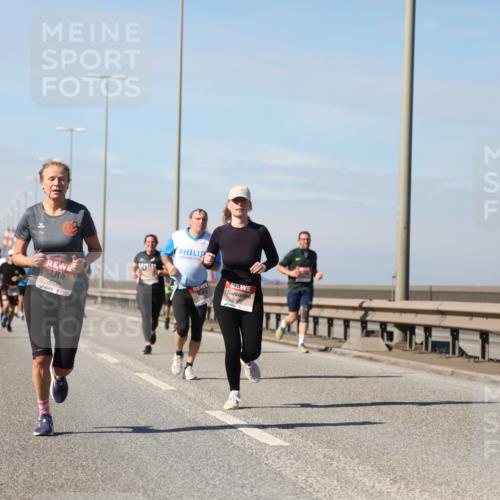 03.10.2025 - Köhlbrandbrückenlauf Yannick Fuchs http://msf.ph/oto/9191246 03.10.2025 11:51:51 Position 3 4196 meine-sportfotos.de
