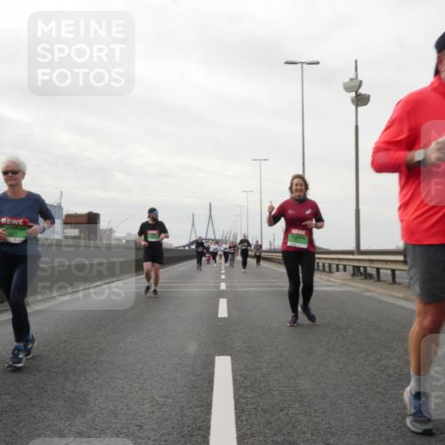 03.10.2025 - Köhlbrandbrückenlauf Matties Gatica Varas http://msf.ph/oto/9191249 03.10.2025 16:05:30 Position 3 7855 meine-sportfotos.de
