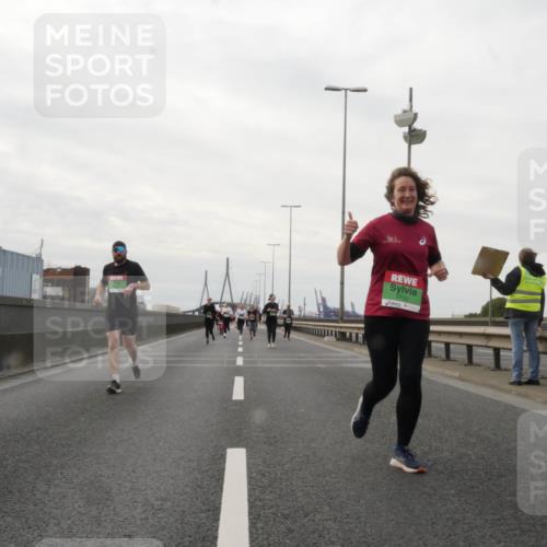 03.10.2025 - Köhlbrandbrückenlauf Matties Gatica Varas http://msf.ph/oto/9191253 03.10.2025 16:05:31 Position 3 7730 meine-sportfotos.de