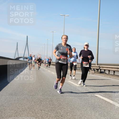 03.10.2025 - Köhlbrandbrückenlauf Yannick Fuchs http://msf.ph/oto/9191256 03.10.2025 11:51:52 Position 3 4196 meine-sportfotos.de