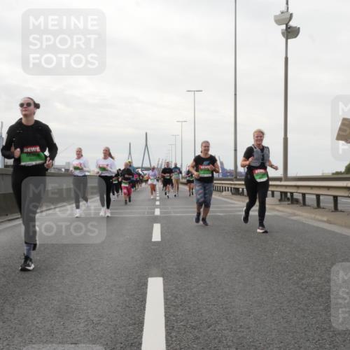 03.10.2025 - Köhlbrandbrückenlauf Matties Gatica Varas http://msf.ph/oto/9191289 03.10.2025 16:05:39 Position 3 8303 meine-sportfotos.de