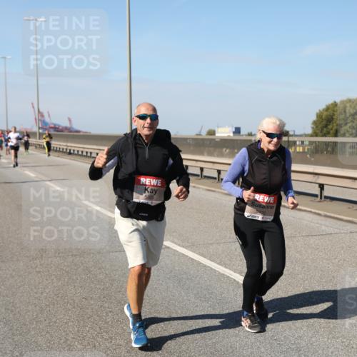 03.10.2025 - Köhlbrandbrückenlauf Yannick Fuchs http://msf.ph/oto/9191294 03.10.2025 12:11:54 Position 3 5305, 5420 meine-sportfotos.de