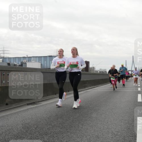 03.10.2025 - Köhlbrandbrückenlauf Matties Gatica Varas http://msf.ph/oto/9191301 03.10.2025 16:05:41 Position 3  meine-sportfotos.de