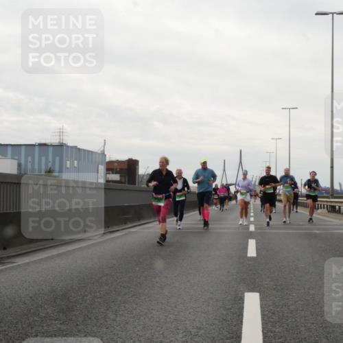 03.10.2025 - Köhlbrandbrückenlauf Matties Gatica Varas http://msf.ph/oto/9191306 03.10.2025 16:05:43 Position 3  meine-sportfotos.de