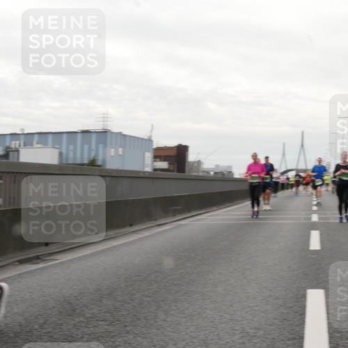 03.10.2025 - Köhlbrandbrückenlauf Matties Gatica Varas http://msf.ph/oto/9191334 03.10.2025 16:05:49 Position 3  meine-sportfotos.de