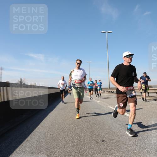 03.10.2025 - Köhlbrandbrückenlauf Yannick Fuchs http://msf.ph/oto/9191347 03.10.2025 11:52:02 Position 3  meine-sportfotos.de