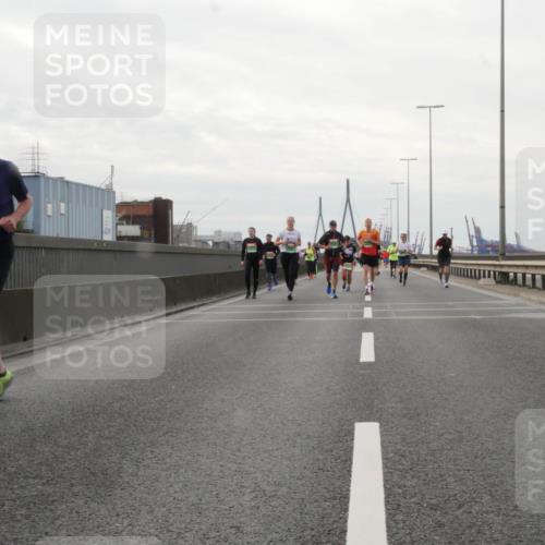 03.10.2025 - Köhlbrandbrückenlauf Matties Gatica Varas http://msf.ph/oto/9191362 03.10.2025 16:05:57 Position 3 8001 meine-sportfotos.de