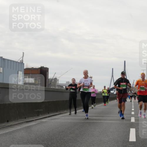 03.10.2025 - Köhlbrandbrückenlauf Matties Gatica Varas http://msf.ph/oto/9191368 03.10.2025 16:05:59 Position 3  meine-sportfotos.de