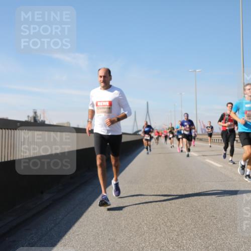 03.10.2025 - Köhlbrandbrückenlauf Yannick Fuchs http://msf.ph/oto/9191370 03.10.2025 11:52:03 Position 3  meine-sportfotos.de