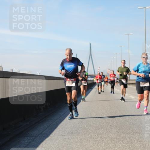 03.10.2025 - Köhlbrandbrückenlauf Yannick Fuchs http://msf.ph/oto/9191406 03.10.2025 11:52:06 Position 3 5977, 1, 4528 meine-sportfotos.de