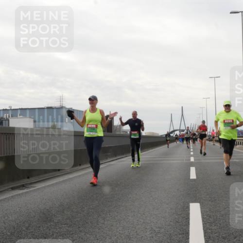 03.10.2025 - Köhlbrandbrückenlauf Matties Gatica Varas http://msf.ph/oto/9191408 03.10.2025 16:06:10 Position 3  meine-sportfotos.de