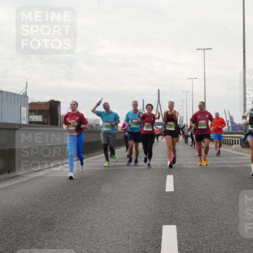 03.10.2025 - Köhlbrandbrückenlauf Matties Gatica Varas http://msf.ph/oto/9191465 03.10.2025 16:06:26 Position 3  meine-sportfotos.de