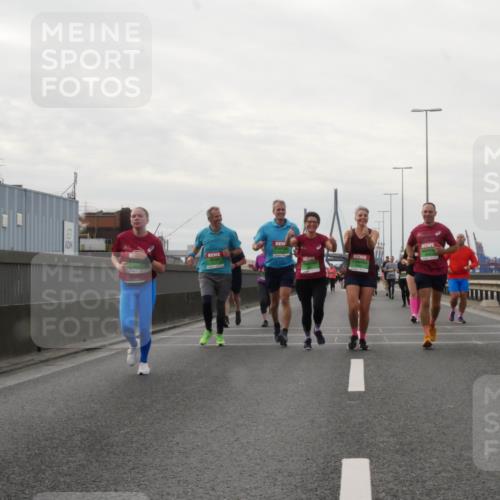 03.10.2025 - Köhlbrandbrückenlauf Matties Gatica Varas http://msf.ph/oto/9191467 03.10.2025 16:06:27 Position 3  meine-sportfotos.de
