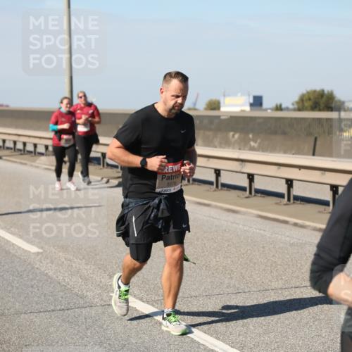 03.10.2025 - Köhlbrandbrückenlauf Yannick Fuchs http://msf.ph/oto/9191473 03.10.2025 12:12:13 Position 3 5176 meine-sportfotos.de