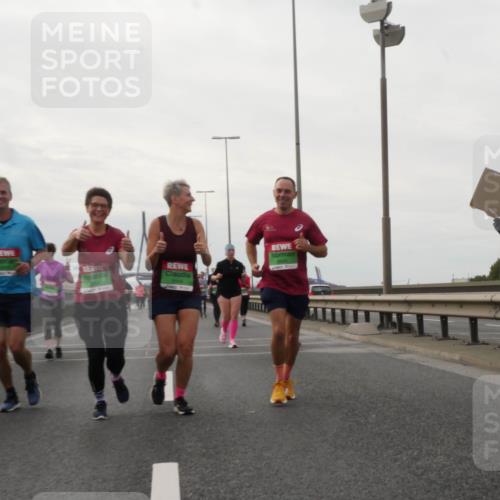 03.10.2025 - Köhlbrandbrückenlauf Matties Gatica Varas http://msf.ph/oto/9191476 03.10.2025 16:06:29 Position 3  meine-sportfotos.de