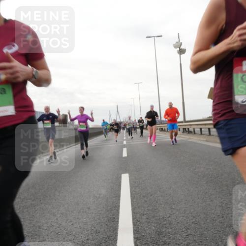 03.10.2025 - Köhlbrandbrückenlauf Matties Gatica Varas http://msf.ph/oto/9191488 03.10.2025 16:06:31 Position 3 8444 meine-sportfotos.de