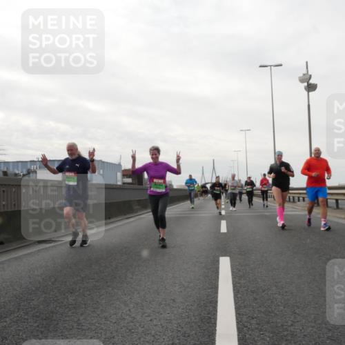 03.10.2025 - Köhlbrandbrückenlauf Matties Gatica Varas http://msf.ph/oto/9191495 03.10.2025 16:06:32 Position 3  meine-sportfotos.de