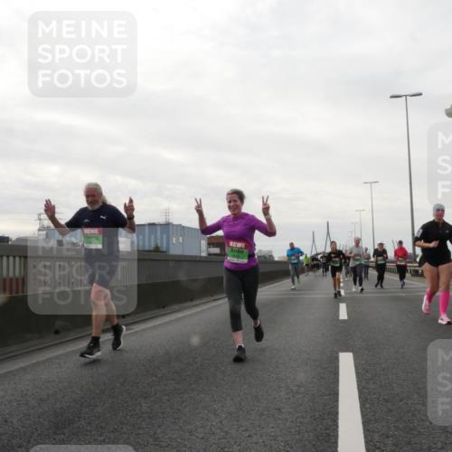 03.10.2025 - Köhlbrandbrückenlauf Matties Gatica Varas http://msf.ph/oto/9191496 03.10.2025 16:06:33 Position 3 9540 meine-sportfotos.de