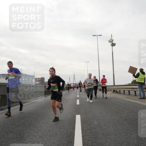 03.10.2025 - Köhlbrandbrückenlauf Matties Gatica Varas http://msf.ph/oto/9191508 03.10.2025 16:06:35 Position 3  meine-sportfotos.de