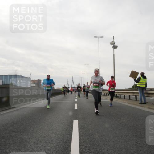 03.10.2025 - Köhlbrandbrückenlauf Matties Gatica Varas http://msf.ph/oto/9191512 03.10.2025 16:06:36 Position 3  meine-sportfotos.de