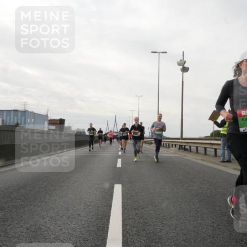 03.10.2025 - Köhlbrandbrückenlauf Matties Gatica Varas http://msf.ph/oto/9191521 03.10.2025 16:06:39 Position 3 7842 meine-sportfotos.de