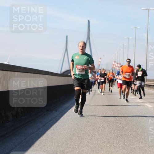 03.10.2025 - Köhlbrandbrückenlauf Yannick Fuchs http://msf.ph/oto/9191522 03.10.2025 11:52:20 Position 3 4837 meine-sportfotos.de