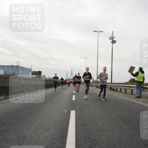 03.10.2025 - Köhlbrandbrückenlauf Matties Gatica Varas http://msf.ph/oto/9191524 03.10.2025 16:06:39 Position 3  meine-sportfotos.de