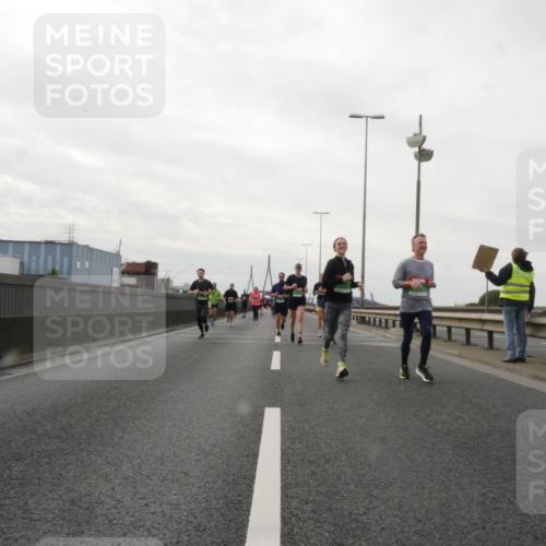 03.10.2025 - Köhlbrandbrückenlauf Matties Gatica Varas http://msf.ph/oto/9191525 03.10.2025 16:06:40 Position 3  meine-sportfotos.de