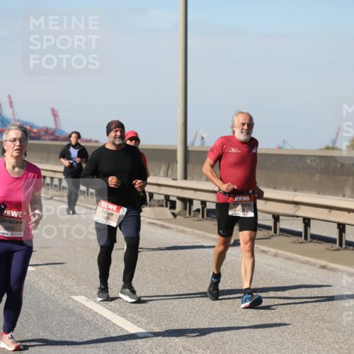 03.10.2025 - Köhlbrandbrückenlauf Yannick Fuchs http://msf.ph/oto/9191531 03.10.2025 12:12:21 Position 3 5632, 5508 meine-sportfotos.de