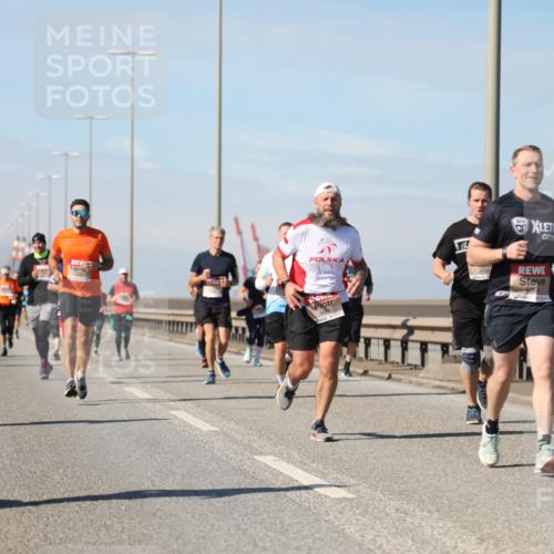 03.10.2025 - Köhlbrandbrückenlauf Yannick Fuchs http://msf.ph/oto/9191534 03.10.2025 11:52:22 Position 3 4486, 4730 meine-sportfotos.de