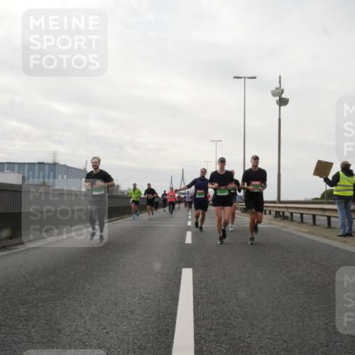 03.10.2025 - Köhlbrandbrückenlauf Matties Gatica Varas http://msf.ph/oto/9191536 03.10.2025 16:06:41 Position 3  meine-sportfotos.de