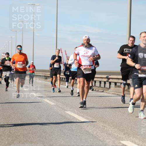 03.10.2025 - Köhlbrandbrückenlauf Yannick Fuchs http://msf.ph/oto/9191537 03.10.2025 11:52:22 Position 3 4486, 4158 meine-sportfotos.de