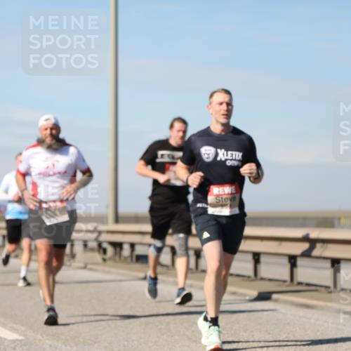 03.10.2025 - Köhlbrandbrückenlauf Yannick Fuchs http://msf.ph/oto/9191549 03.10.2025 11:52:23 Position 3  meine-sportfotos.de