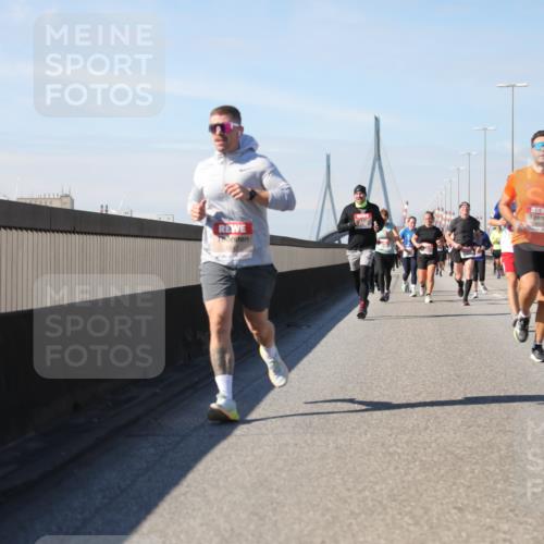 03.10.2025 - Köhlbrandbrückenlauf Yannick Fuchs http://msf.ph/oto/9191558 03.10.2025 11:52:25 Position 3  meine-sportfotos.de