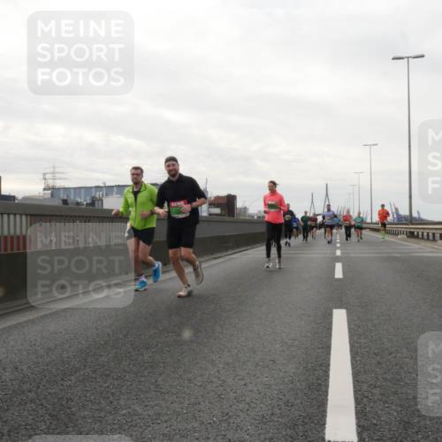 03.10.2025 - Köhlbrandbrückenlauf Matties Gatica Varas http://msf.ph/oto/9191562 03.10.2025 16:06:46 Position 3  meine-sportfotos.de