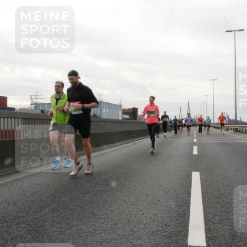 03.10.2025 - Köhlbrandbrückenlauf Matties Gatica Varas http://msf.ph/oto/9191565 03.10.2025 16:06:47 Position 3  meine-sportfotos.de