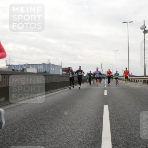 03.10.2025 - Köhlbrandbrückenlauf Matties Gatica Varas http://msf.ph/oto/9191575 03.10.2025 16:06:49 Position 3  meine-sportfotos.de