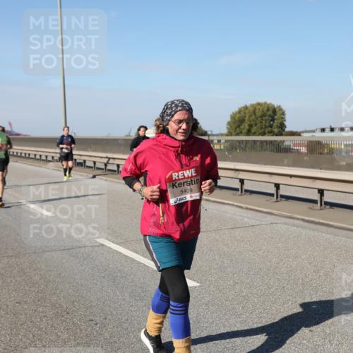 03.10.2025 - Köhlbrandbrückenlauf Yannick Fuchs http://msf.ph/oto/9191600 03.10.2025 12:12:28 Position 3 5409 meine-sportfotos.de