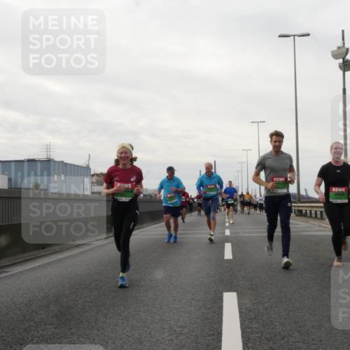 03.10.2025 - Köhlbrandbrückenlauf Matties Gatica Varas http://msf.ph/oto/9191623 03.10.2025 16:07:00 Position 3  meine-sportfotos.de