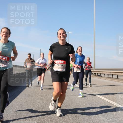 03.10.2025 - Köhlbrandbrückenlauf Yannick Fuchs http://msf.ph/oto/9191634 03.10.2025 11:52:33 Position 3 4521, 4260 meine-sportfotos.de